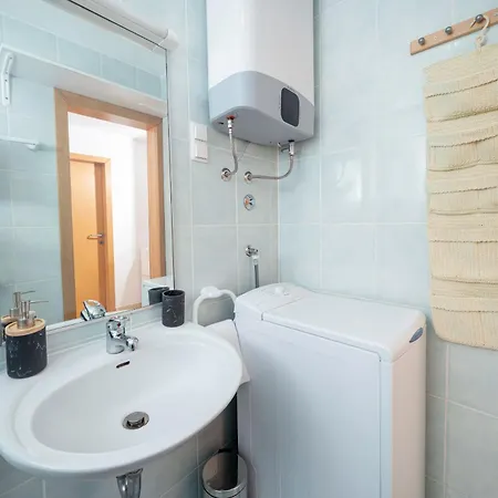Crvena Uvala Apartment *
