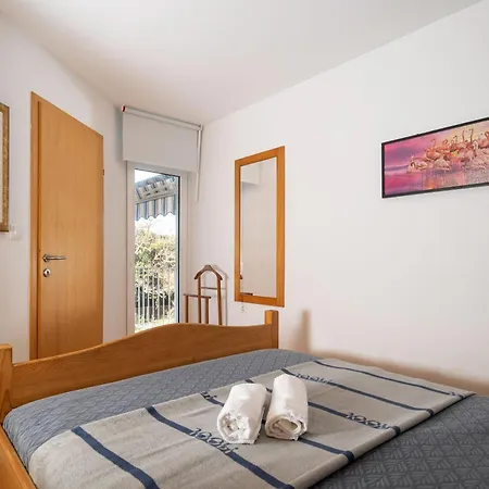 Apartment Crvena Uvala *